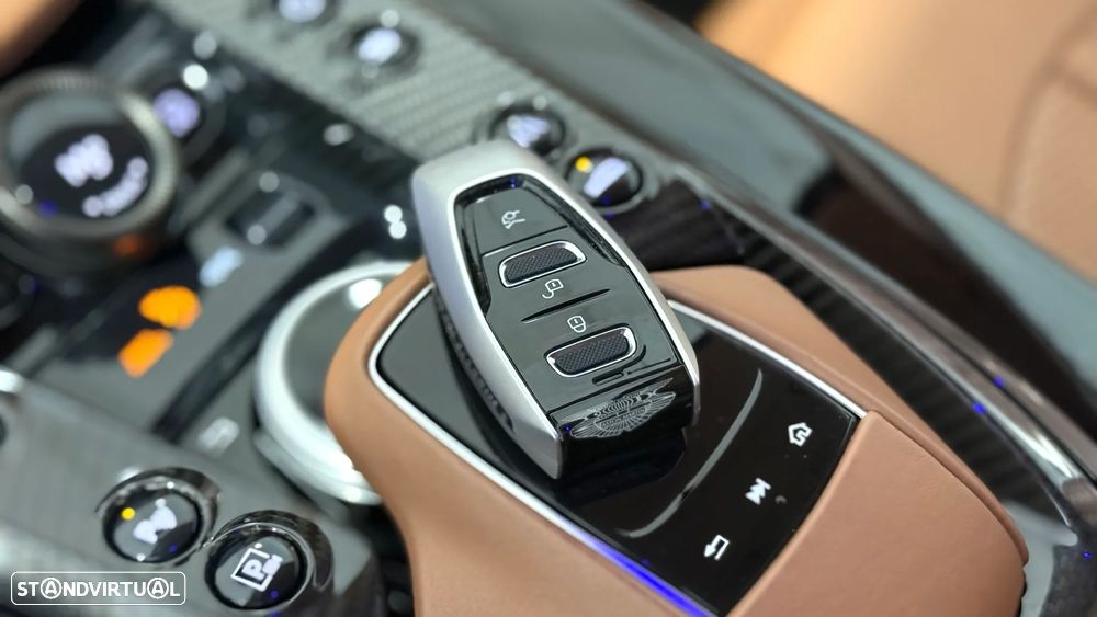 Aston Martin DBX 707 - 35