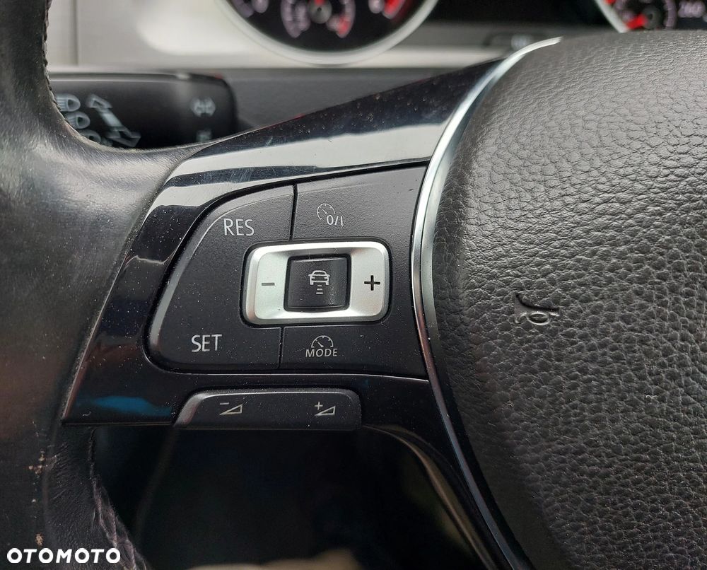 Volkswagen Golf - 19