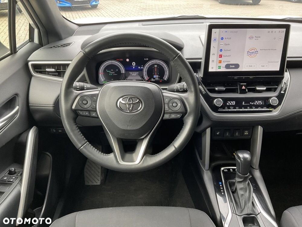 Toyota Corolla Cross - 12