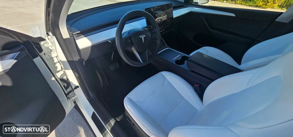 Tesla Model Y Long Range Tração Integral - 11