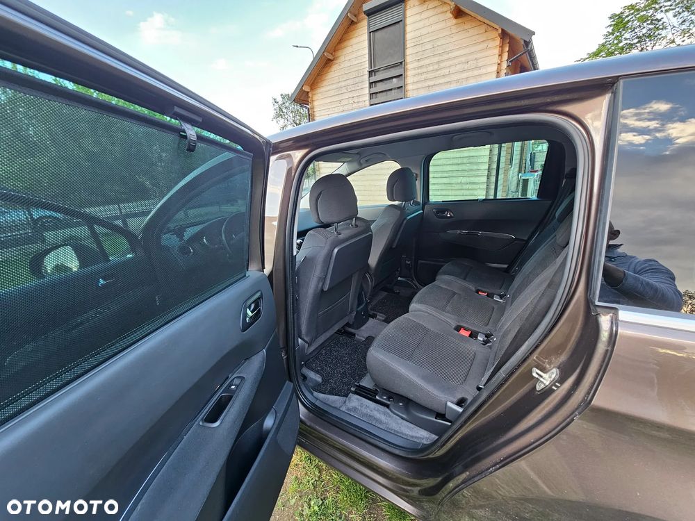 Peugeot 5008 120 VTi Premium - 24