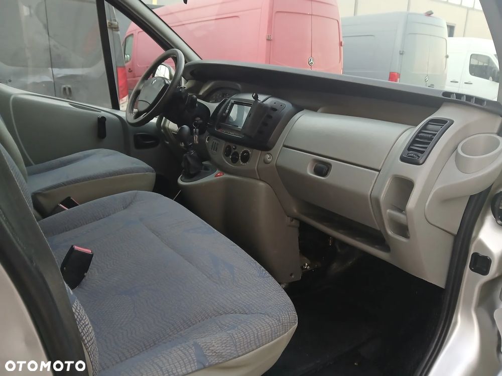 Opel Vivaro - 5
