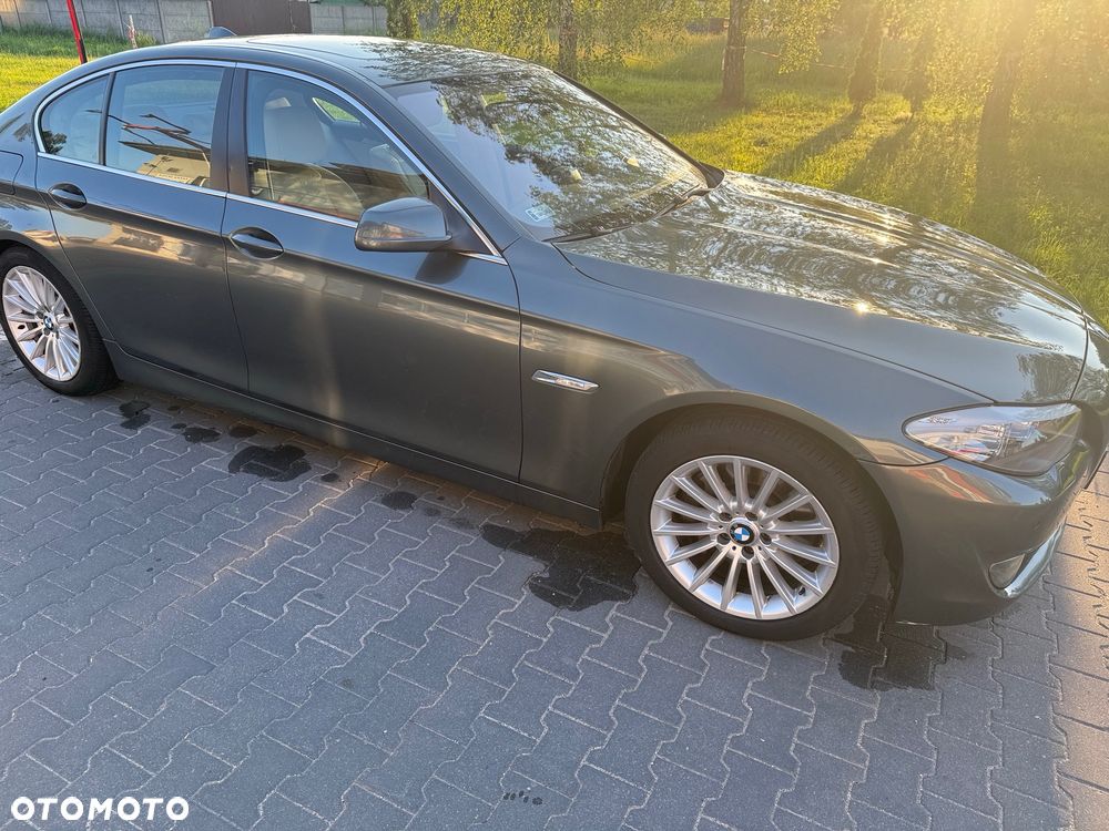 BMW Seria 5 525d xDrive Sport-Aut - 18