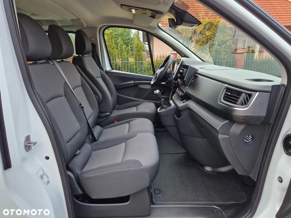 Renault Trafic 2.0 dCi - 33