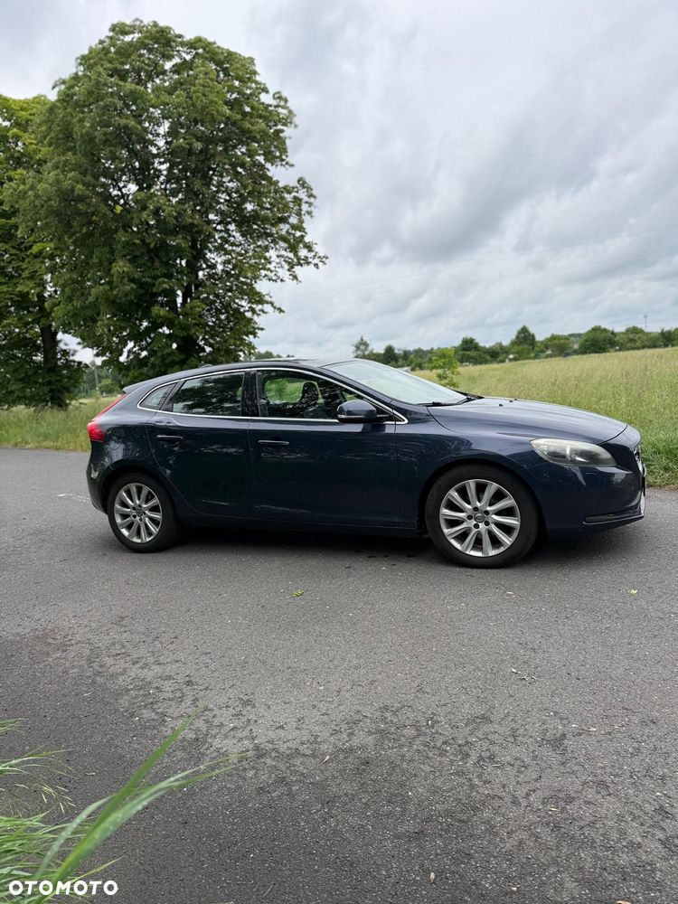 Volvo V40 D2 Summum - 3