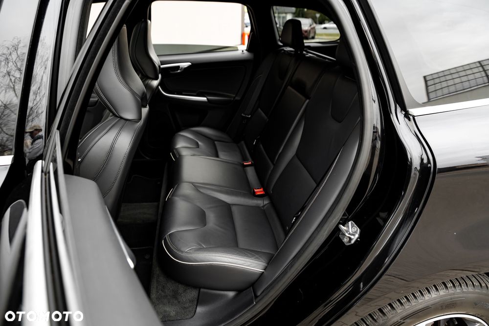 Volvo XC 60 D4 AWD Geartronic Summum - 20