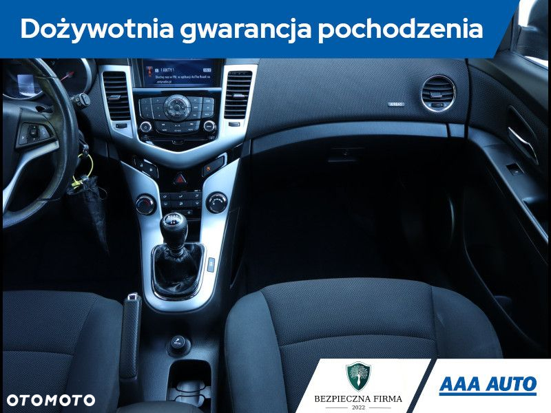 Chevrolet Cruze - 9