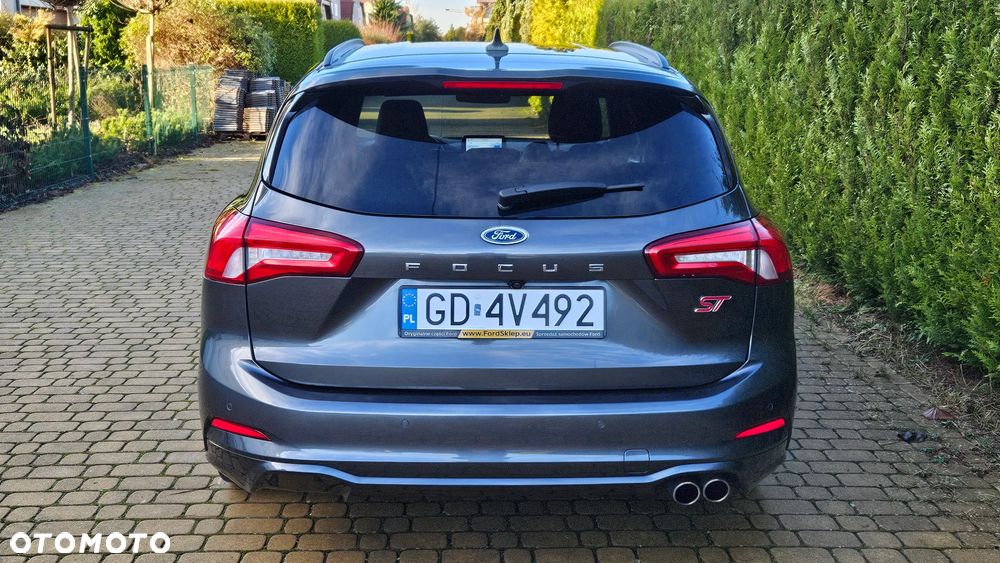 Ford Focus 2.0 EcoBlue ST - 10