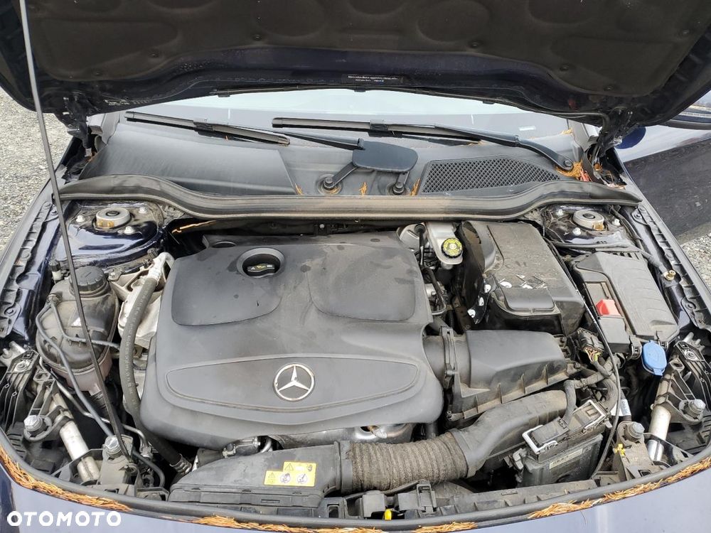 Mercedes-Benz CLA - 10