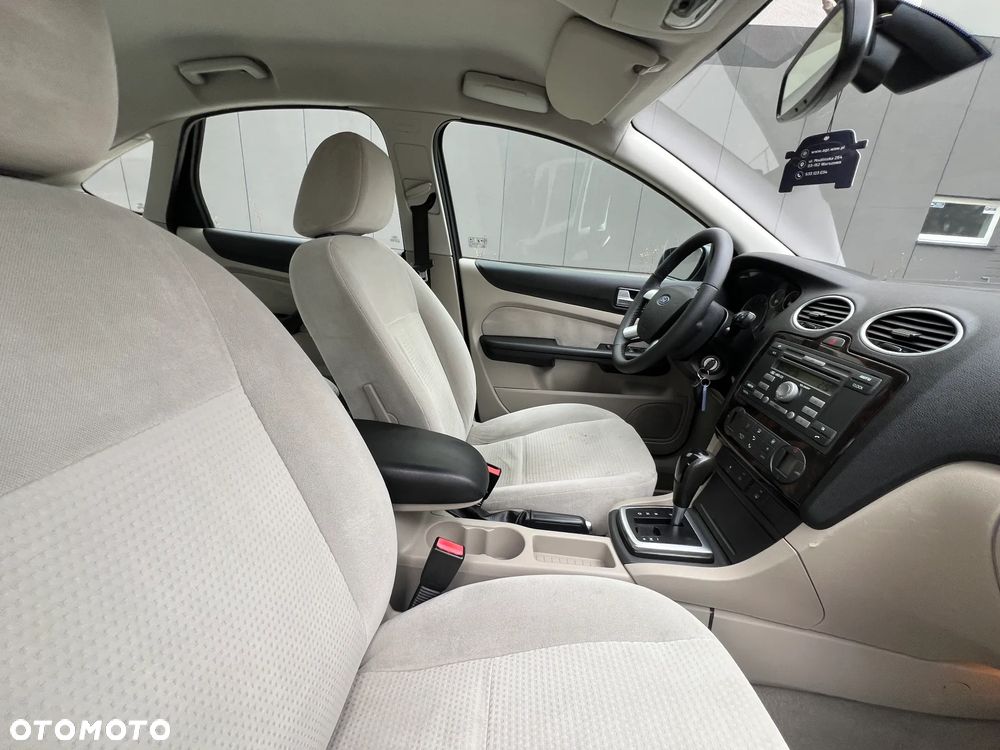 Ford Focus - 11