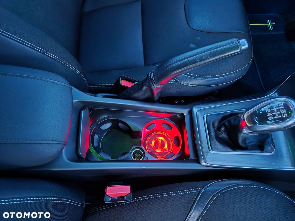 Volvo V40 D2 Momentum - 13