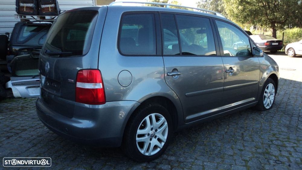 Volkswagen Touran 2.0 TDi 7Lug 2005 - Para Peças - 8