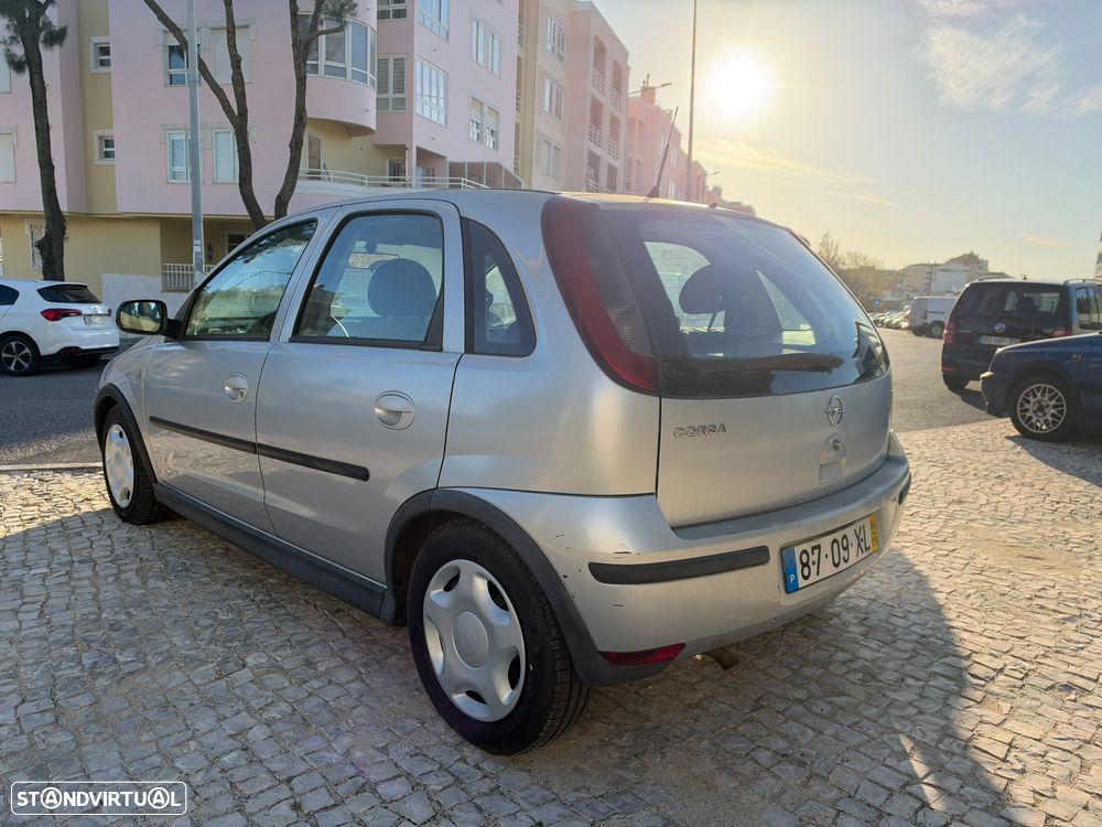Opel Corsa 1.2 16V Confort - 5