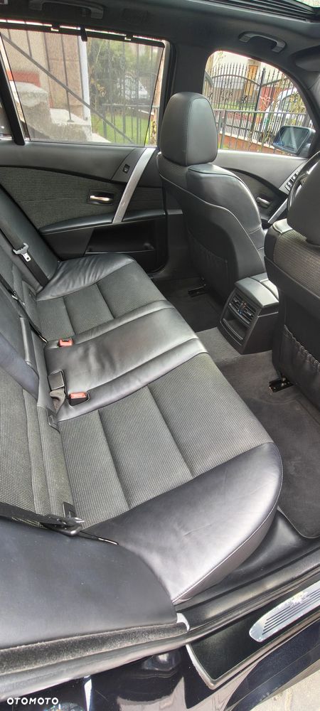 BMW Seria 5 520d Special Edition - 12