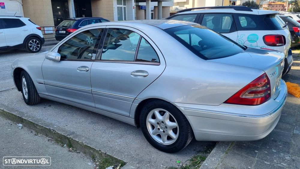Mercedes-Benz C 220 - 4