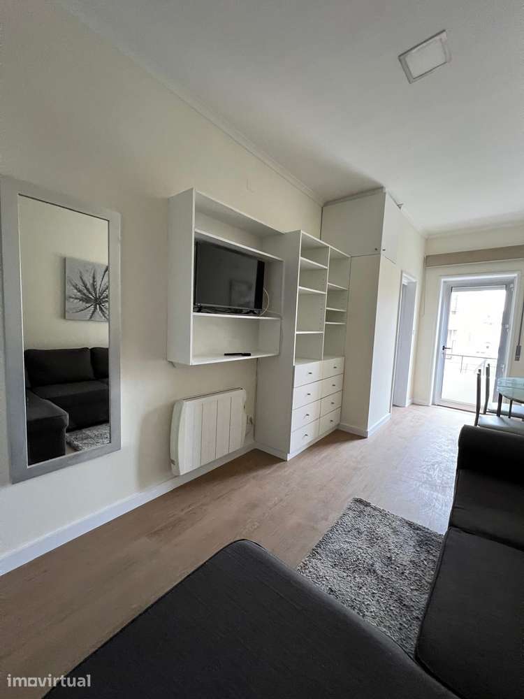 Apartamento T1, mobilado ao Marquês, Porto - Grande imagem: 3/31