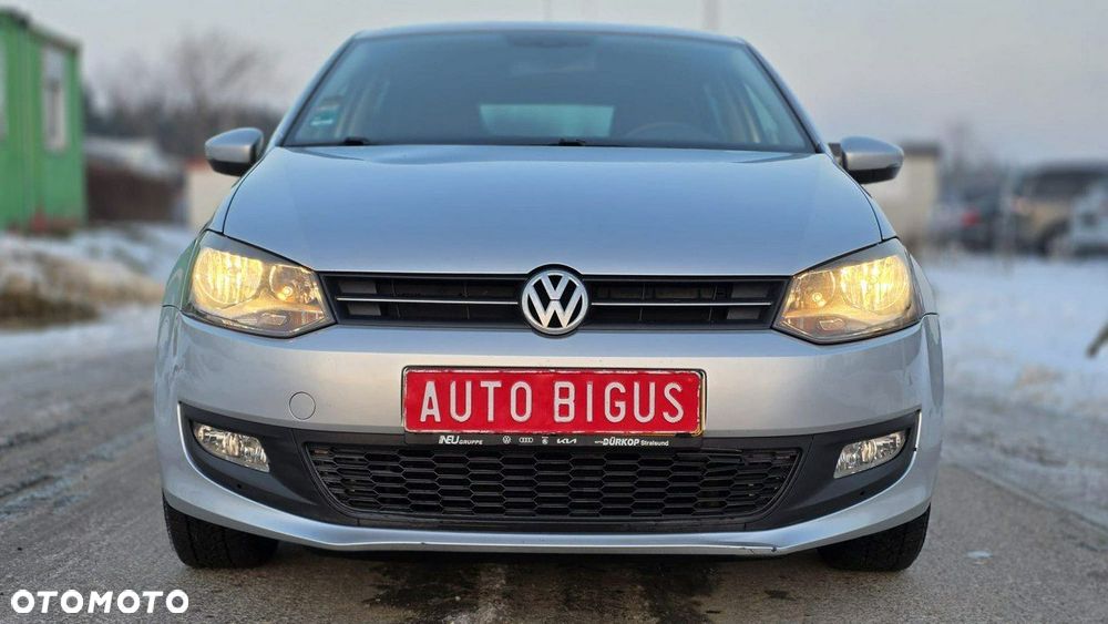Volkswagen Polo - 2