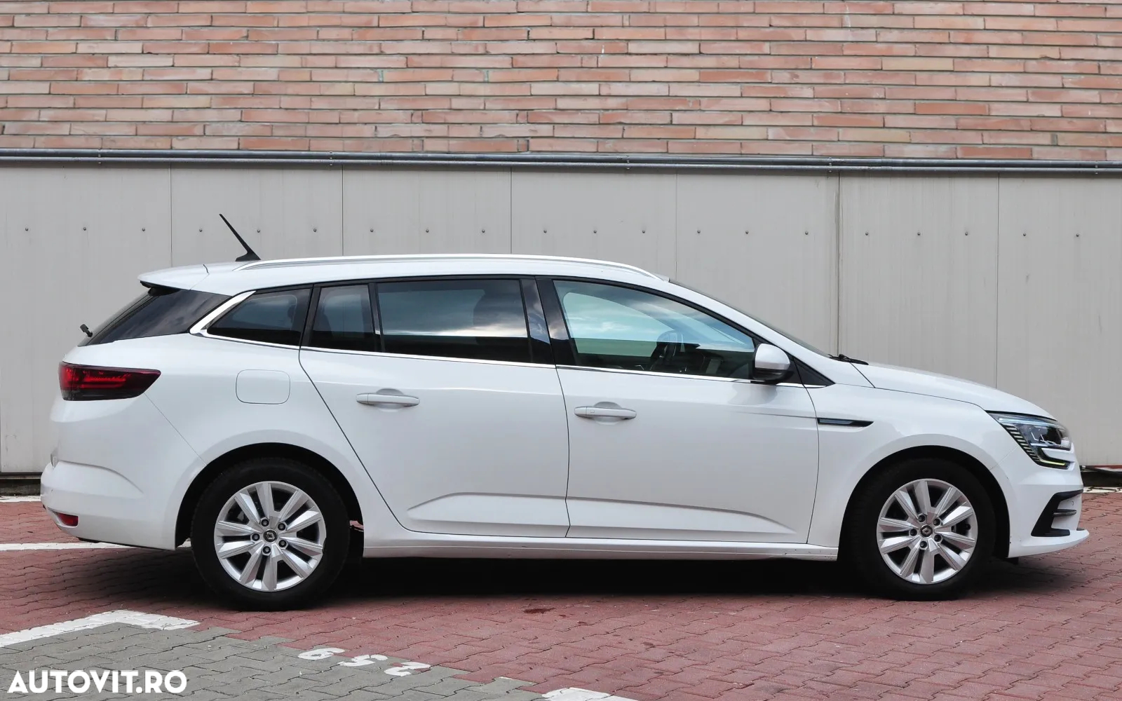 Renault Megane BLUE dCi 115 BUSINESS EDITION - 10