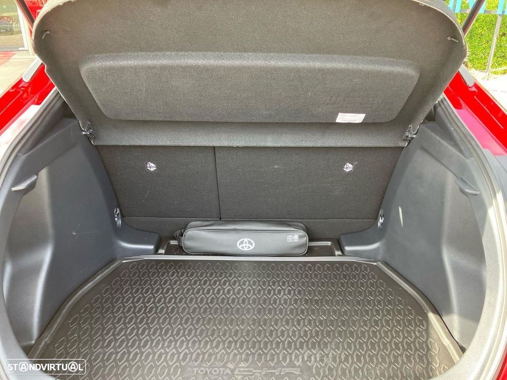 Toyota C-HR 1.8 Hybrid Square Collection - 10