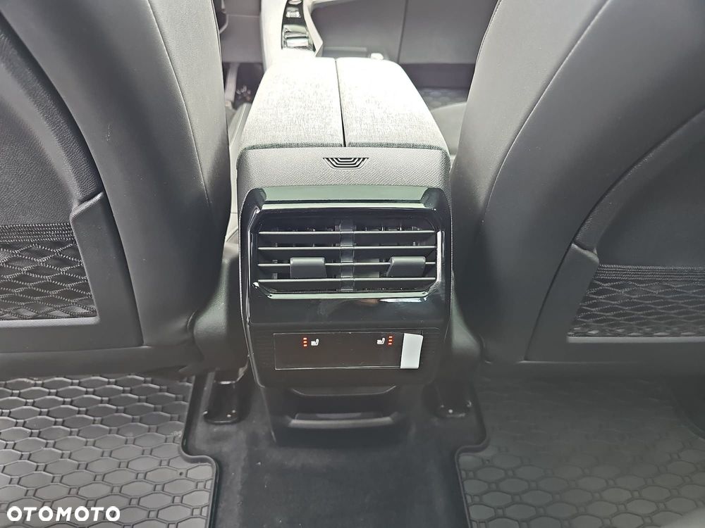 Peugeot 3008 1.2 PureTech mHEV GT S&S e-DCS6 - 19