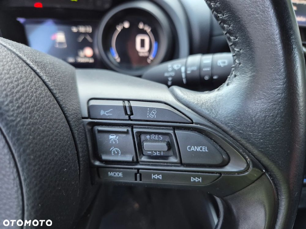 Toyota Yaris Hybrid 100 Dynamic EU6 - 22