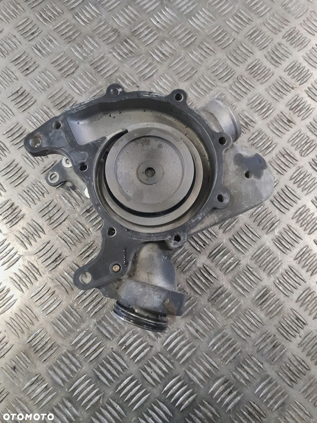 POMPA WODY RENAULT MIDLUM DXI 5 7 PREMIUM 04901740 - 3