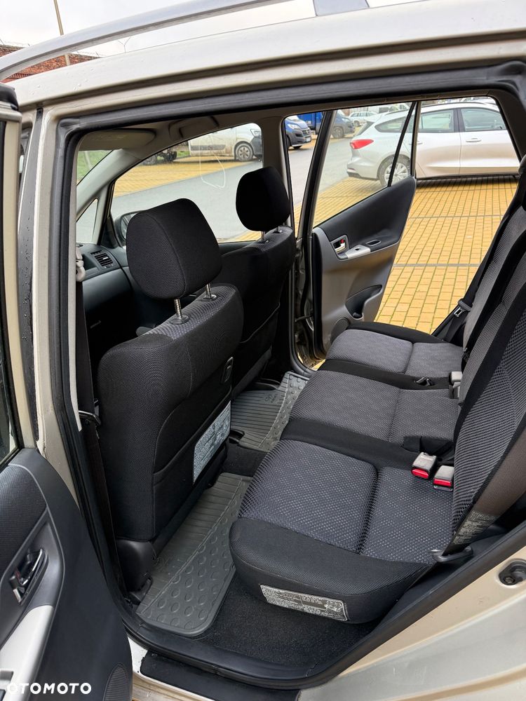 Toyota Corolla Verso 1.6 - 14