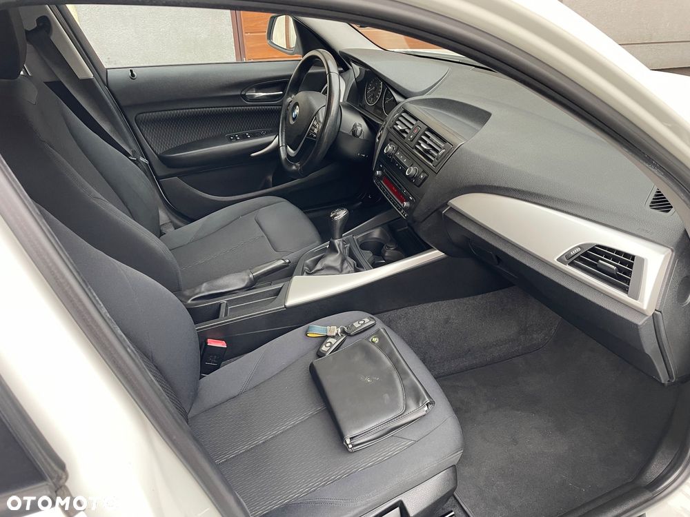 BMW Seria 1 118i Sport Line - 21
