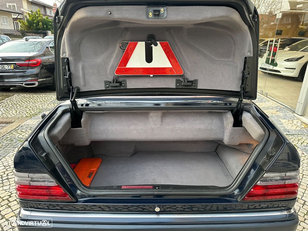 Mercedes-Benz W124 (1984-1997) - 27