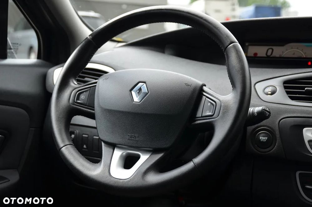 Renault Scenic 1.6 16V 110 LIMITED - 30