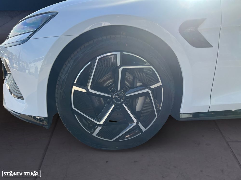 BYD Seal 82.5 kWh AWD Excellence - 9