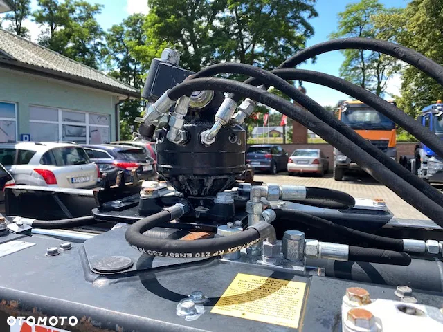 Inny CHWYTAK HYDRAULICZNY Z ROTATOREM ATLAS - 13