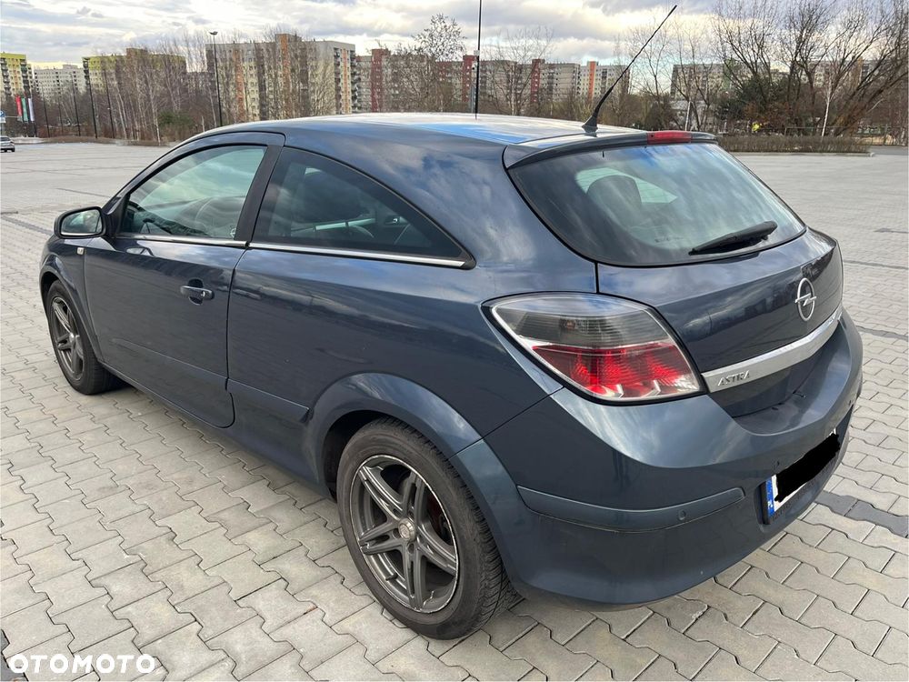 Opel Astra 1.9 CDTI Sport - 4