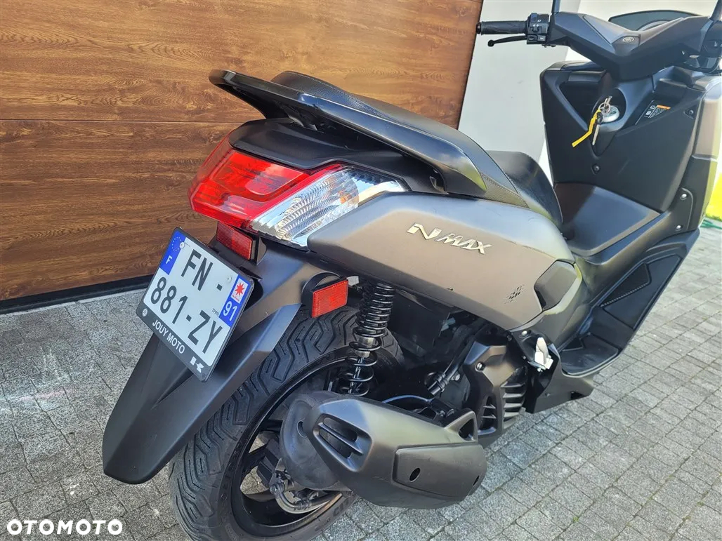 Yamaha NMAX - 14