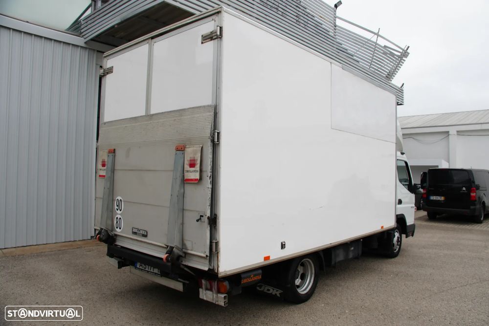 Mitsubishi Canter Plataforma Elevatória 3C13 3.0DID - 5
