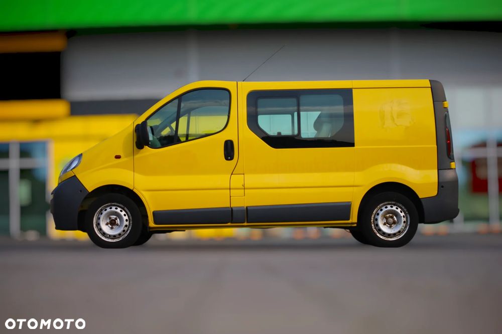 Opel Vivaro Tour - 8