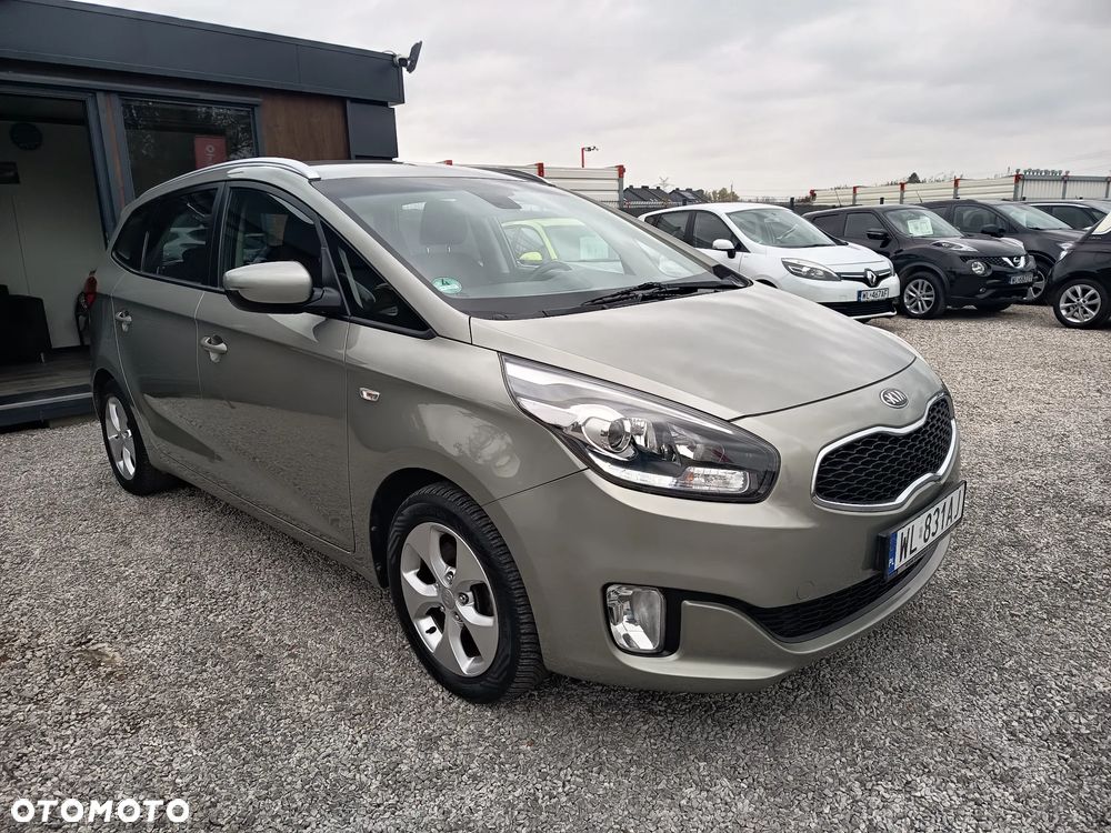 Kia Carens 1.6 GDI Fifa World Cup Edition - 9
