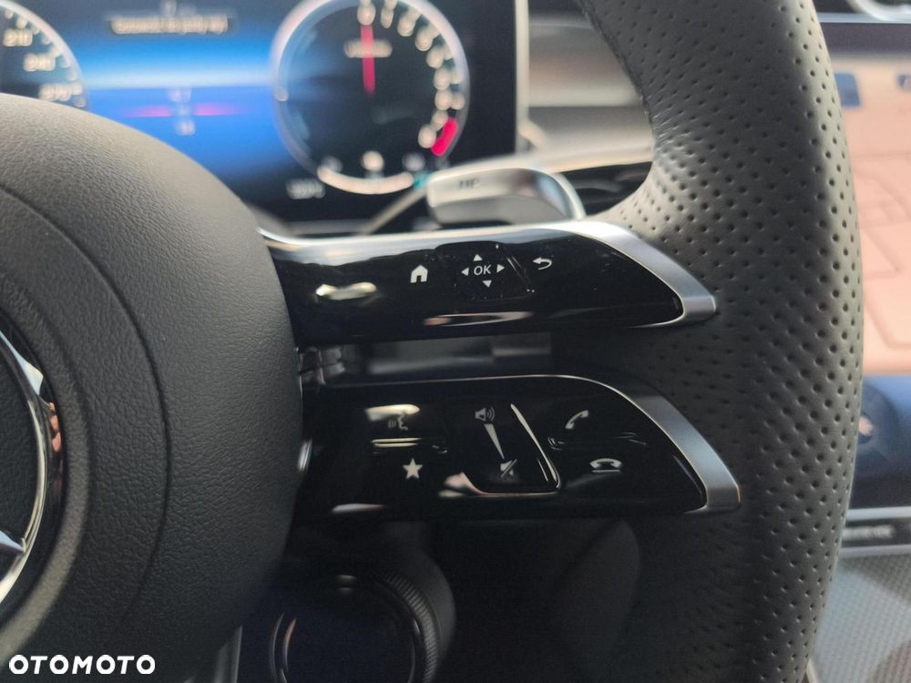 Mercedes-Benz GLC - 15