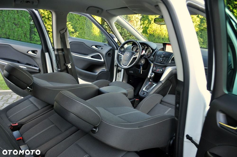Opel Zafira - 24