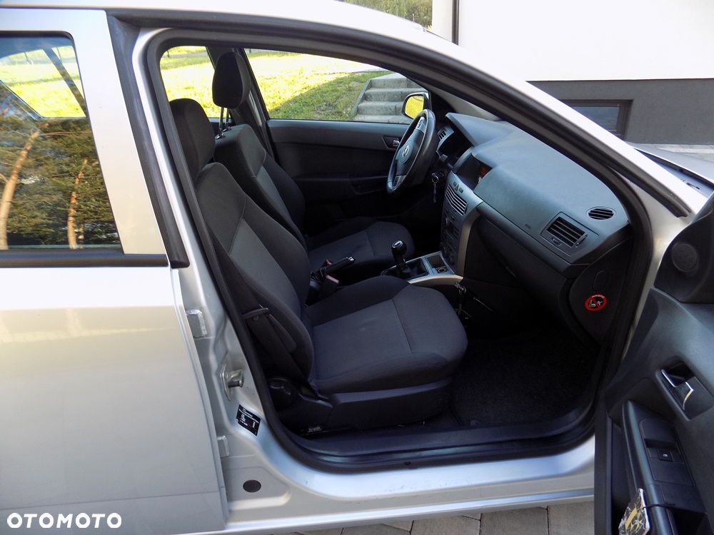 Opel Astra 1.6 Edition - 21