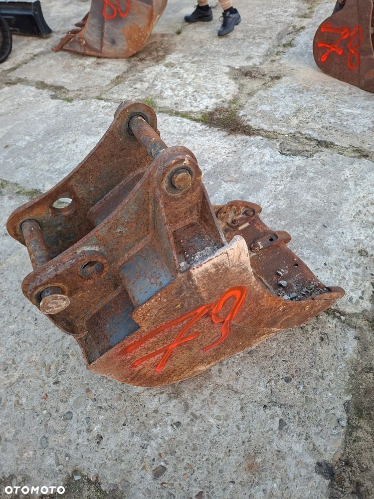 Łyżka do kopania 60 cm new holland koparko ładowarka