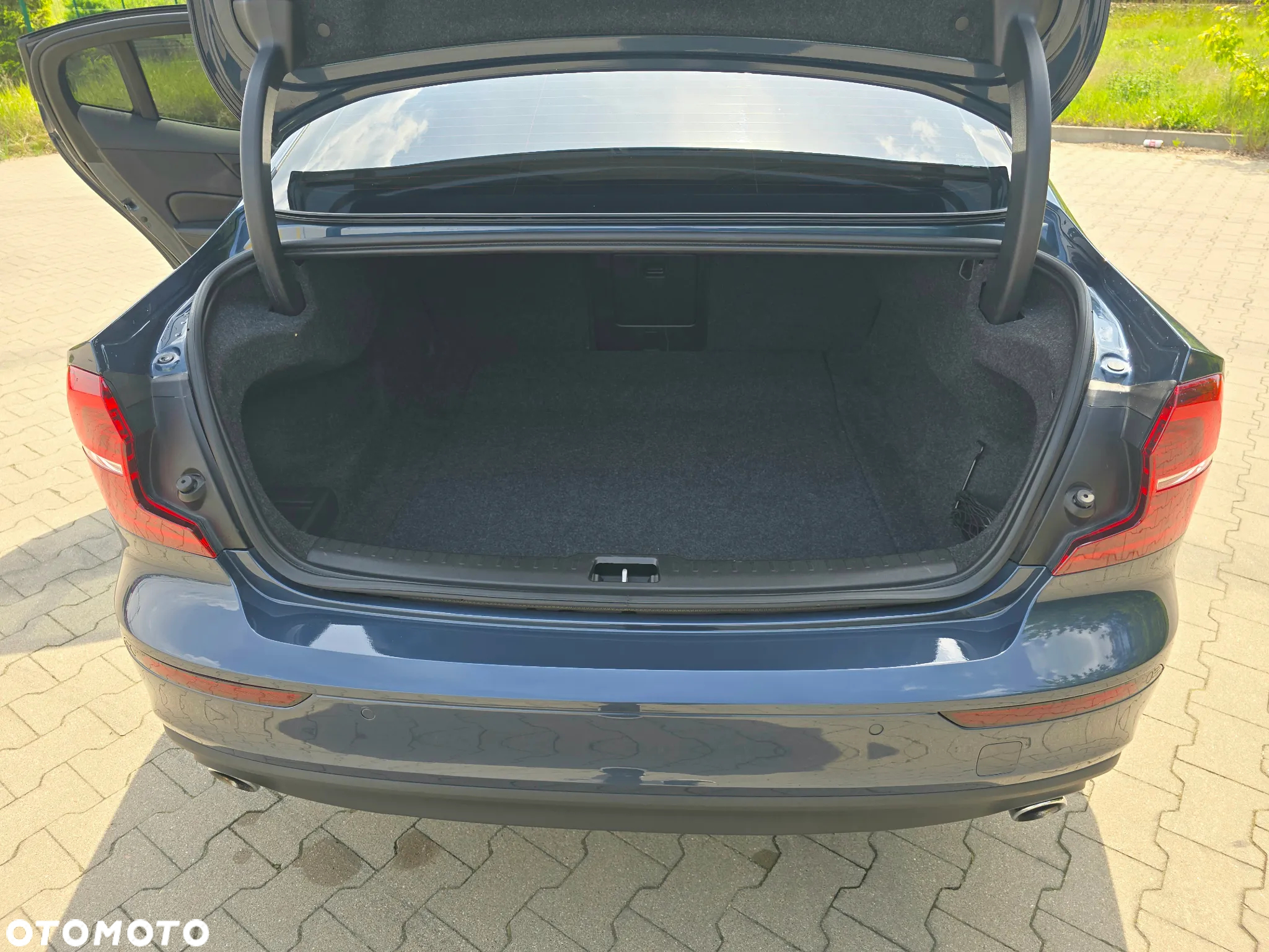 Volvo S60 T6 AWD Momentum Pro - 9