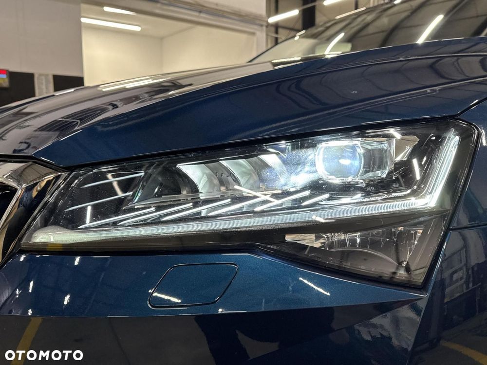 Skoda Superb 2.0 TSI L&K DSG - 36