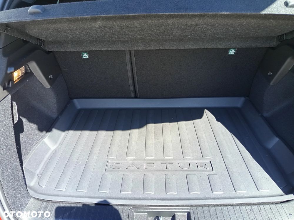 Renault Captur - 21