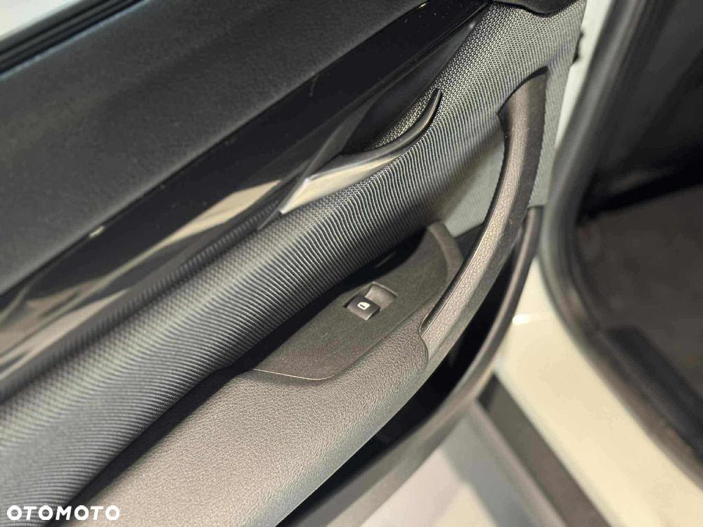 BMW X1 xDrive18d - 19