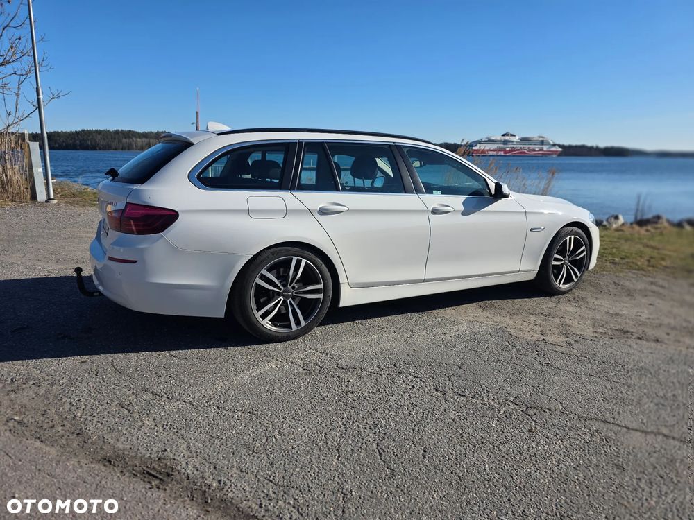 BMW Seria 5 520d xDrive - 2
