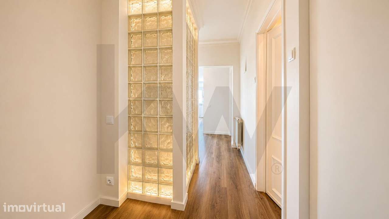T3 Remodelado com Vista Desafogada sobre os Jardins da Casa-Museu Roqu - Grande imagem: 4/15