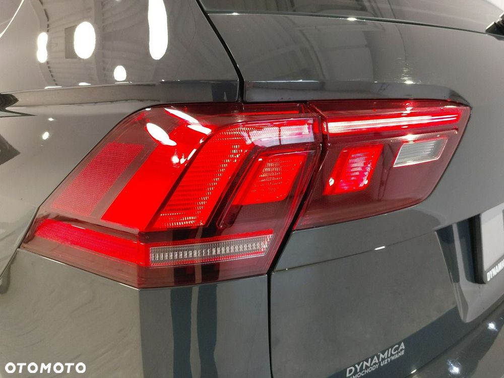 Volkswagen Tiguan - 12