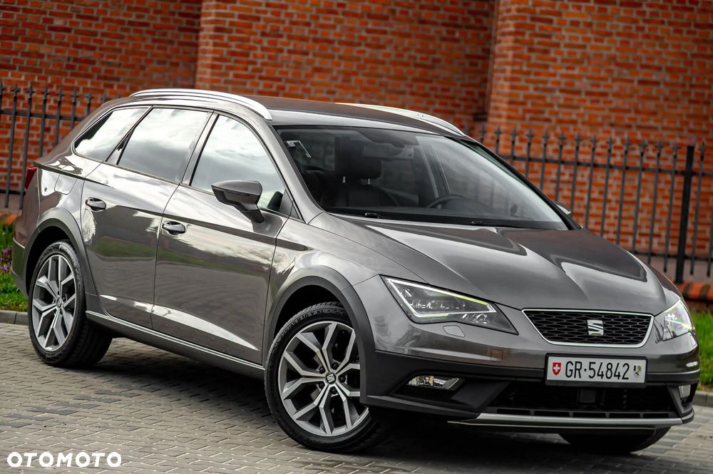 Seat Leon 2.0 TDI DPF Start&Stop DSG XCELLENCE - 11