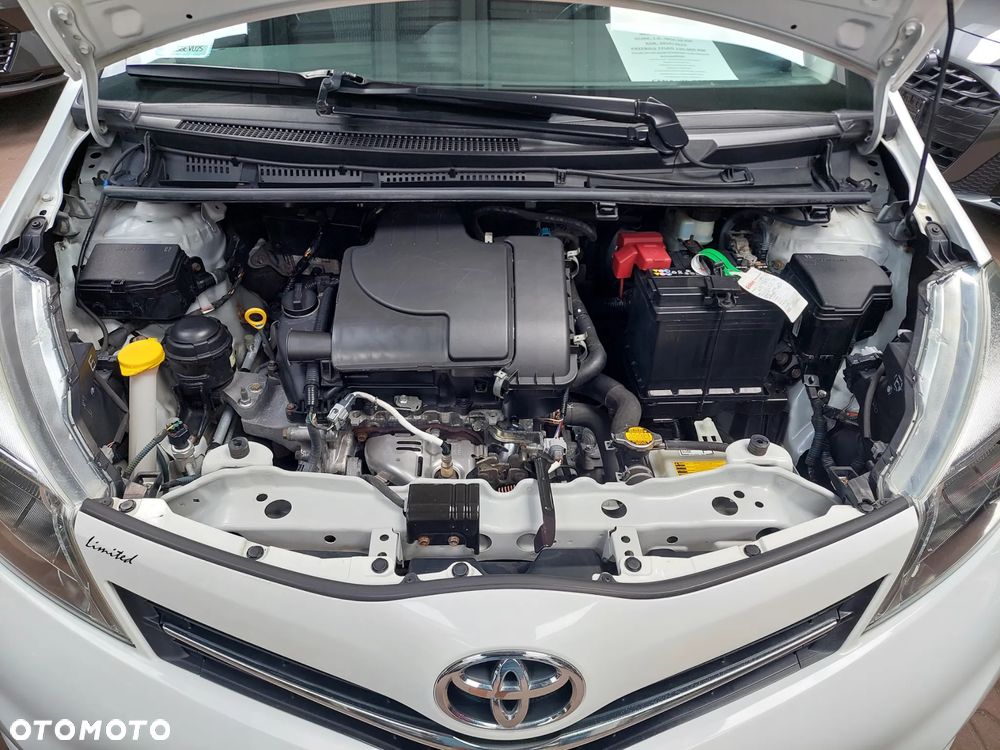 Toyota Yaris - 34
